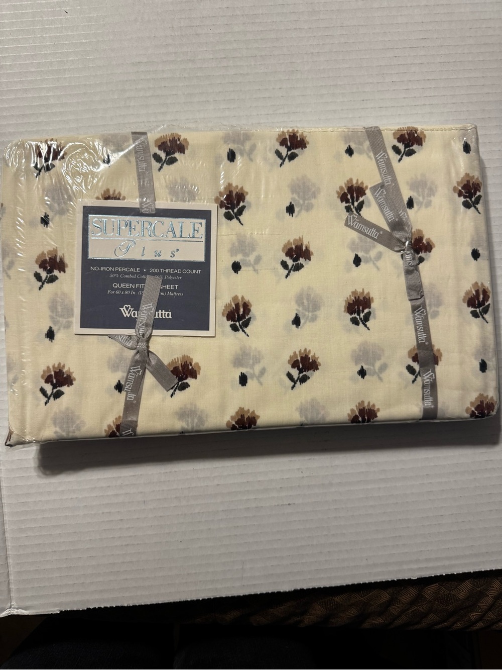 VTG Wamsutta Queen Fitted Sheet: floral